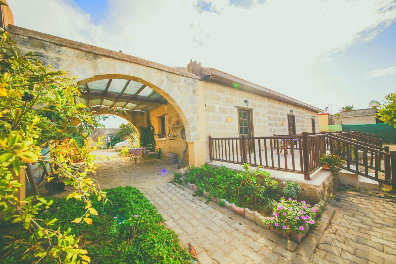 Castle Karpasia Guest House Authentic Atmosphere ! Rizokarpaso 外观 照片